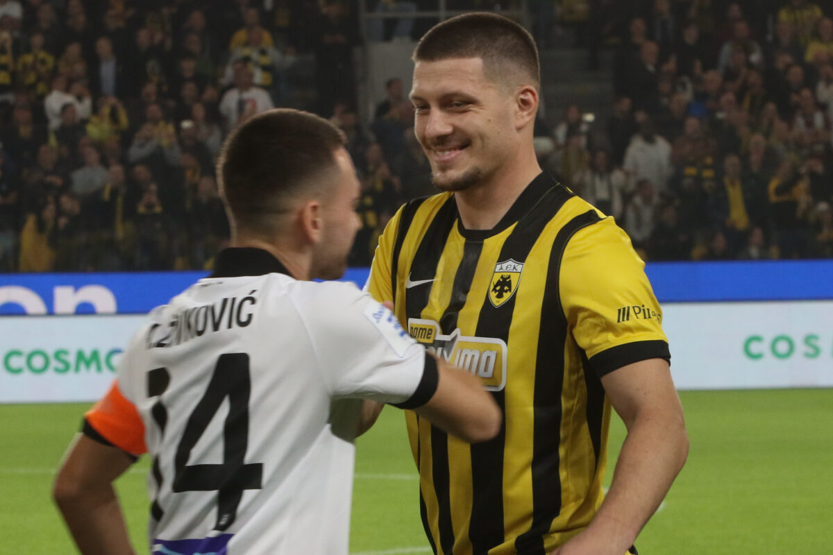 Ο Γιόβιτς με τον Ζίβκοβιτς