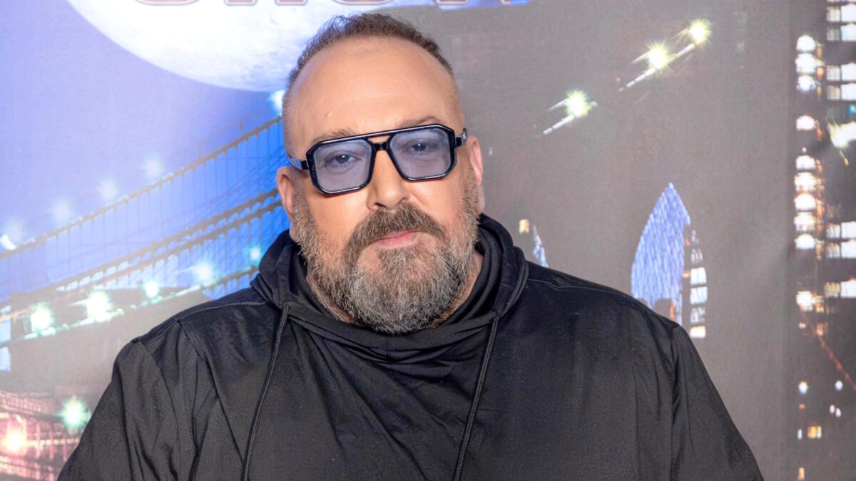 Ο Γιώργος Αλκαίος καλεσμένος στην εκπομπή «The 2night Show»