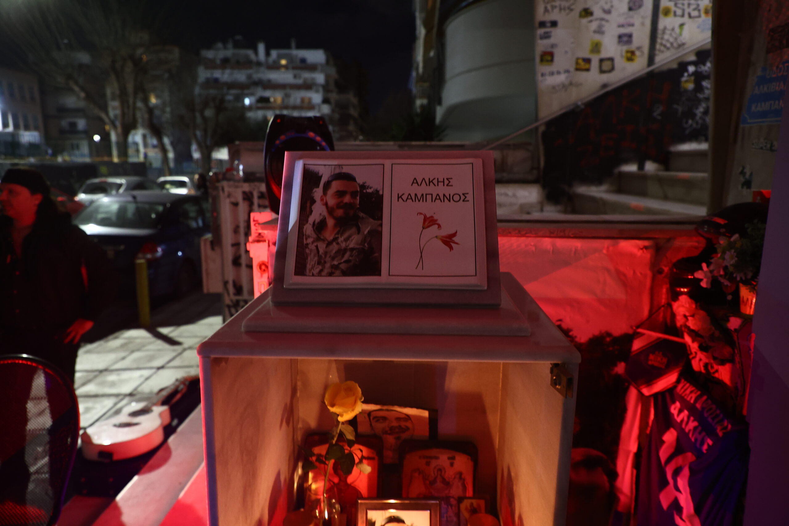 Άλκης Καμπανός