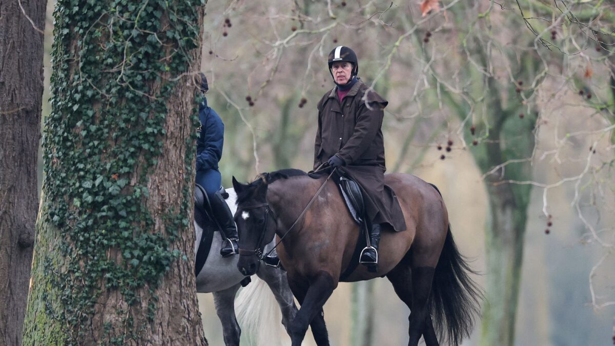 Ο Άντριου κάνει ιππασία στο Γουίνδσορ