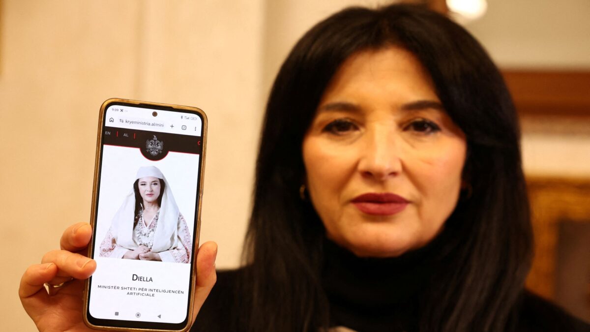 Η ηθοποιός Ανίλα Μπίσα