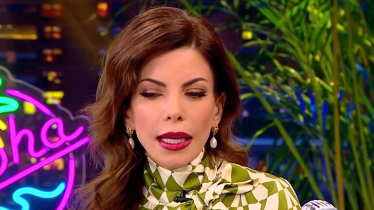 Η Αντελίνα Βαρθακούρη