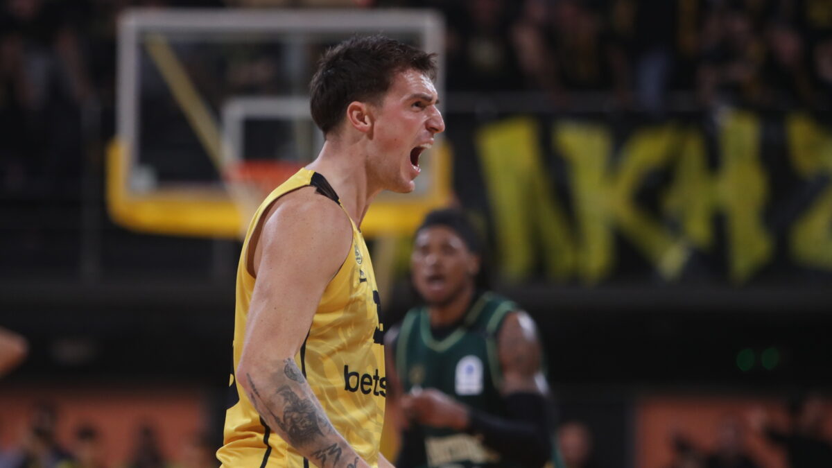 Ο Άτζουσιτς