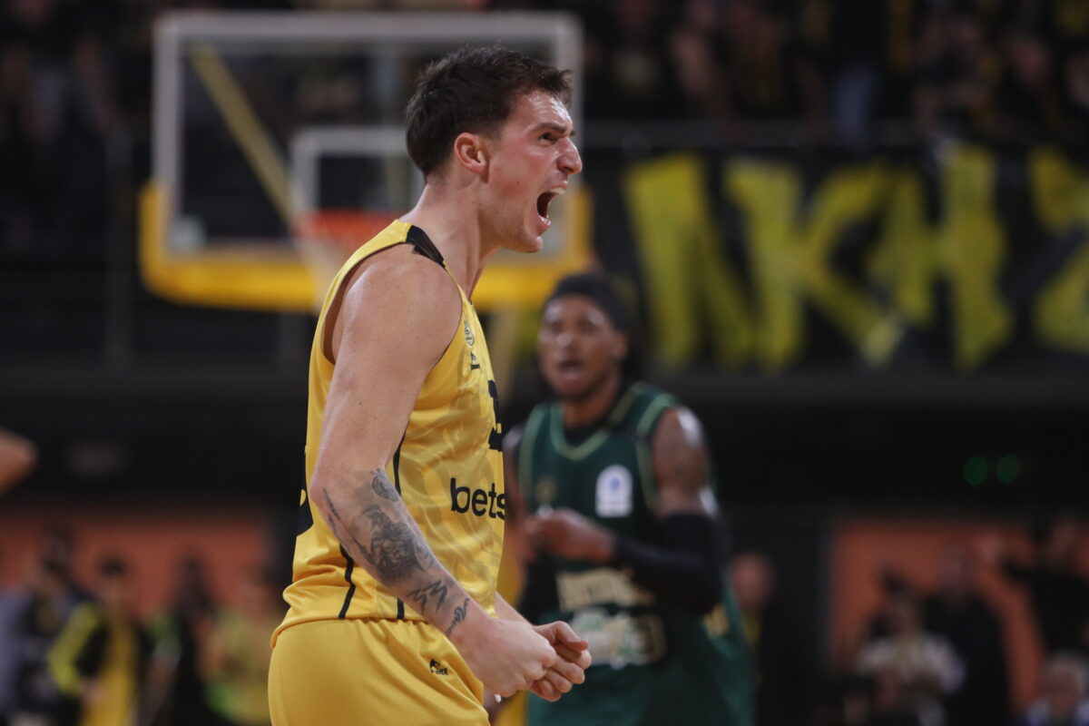 Ο Άτζουσιτς