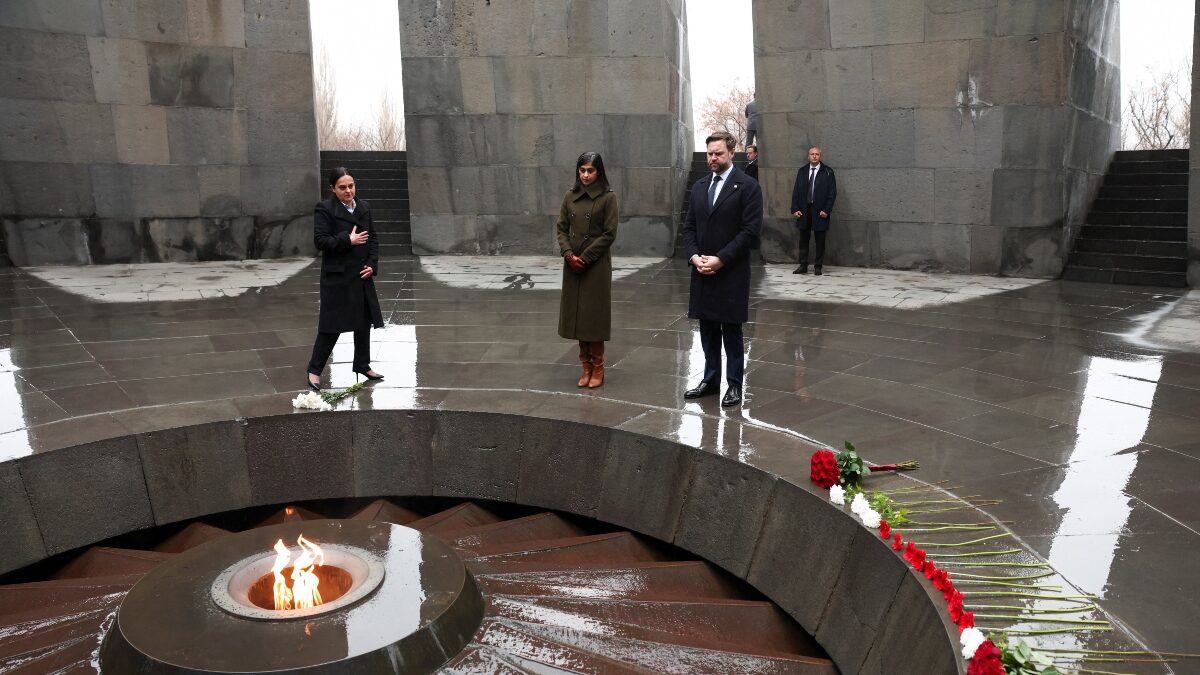 Ο Τζέι Ντι Βανς στην Αρμενία