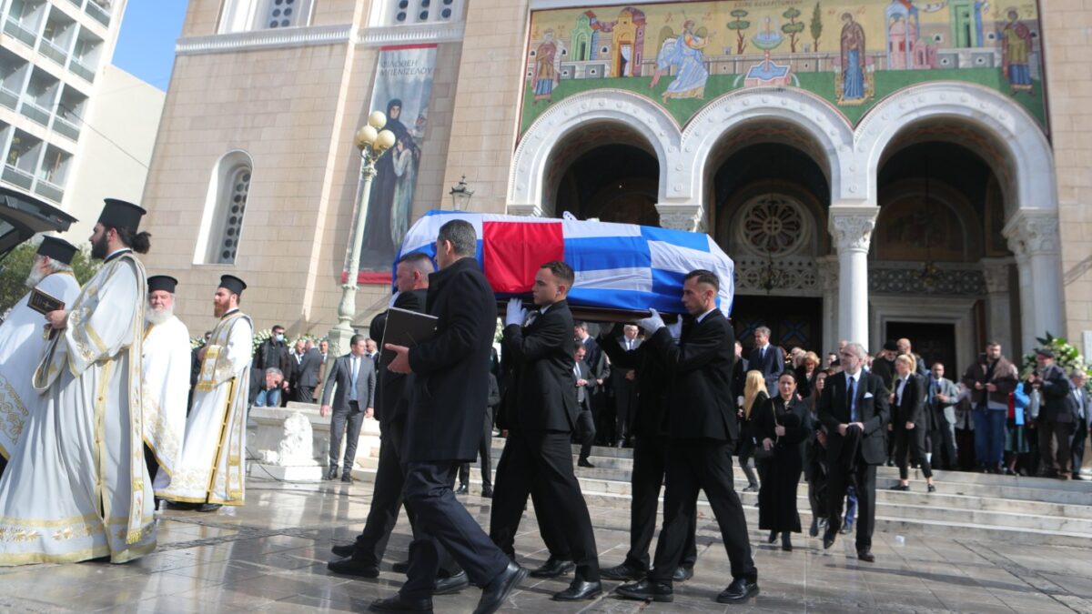 Η κηδεία της Ελένης Γλύκατζη – Αρβελέρ