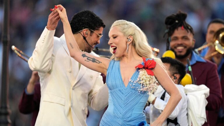 Bad Bunny και Lady Gaga στο Super Bowl