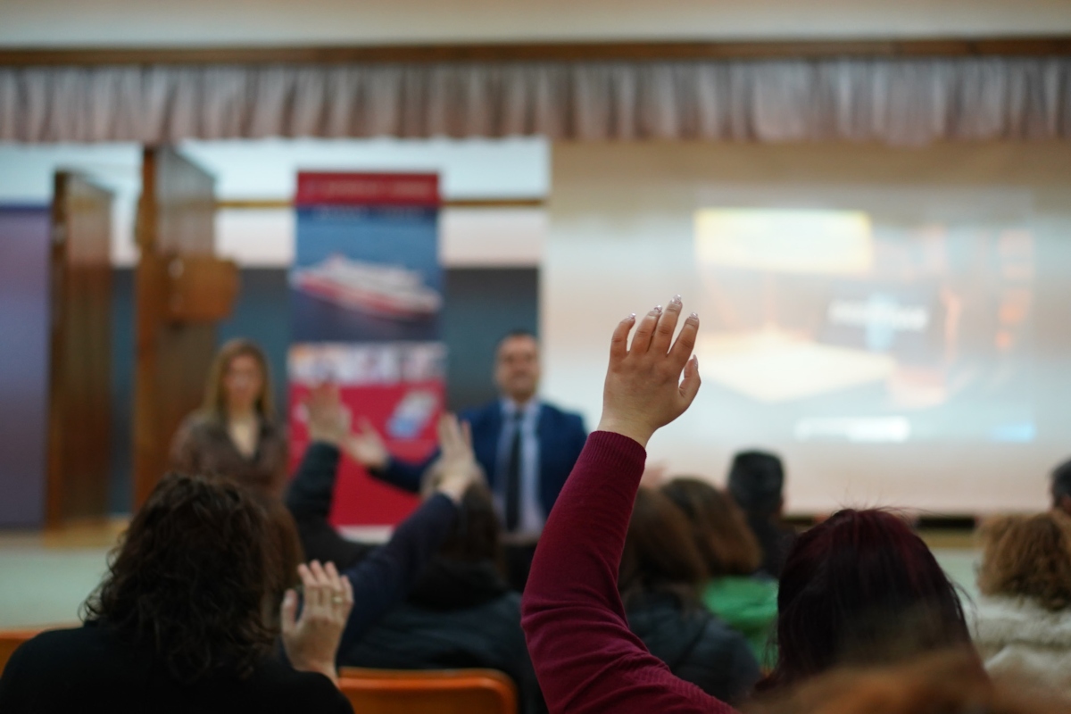 Η δράση της Blue Star Ferries στη Μυτιλήνη