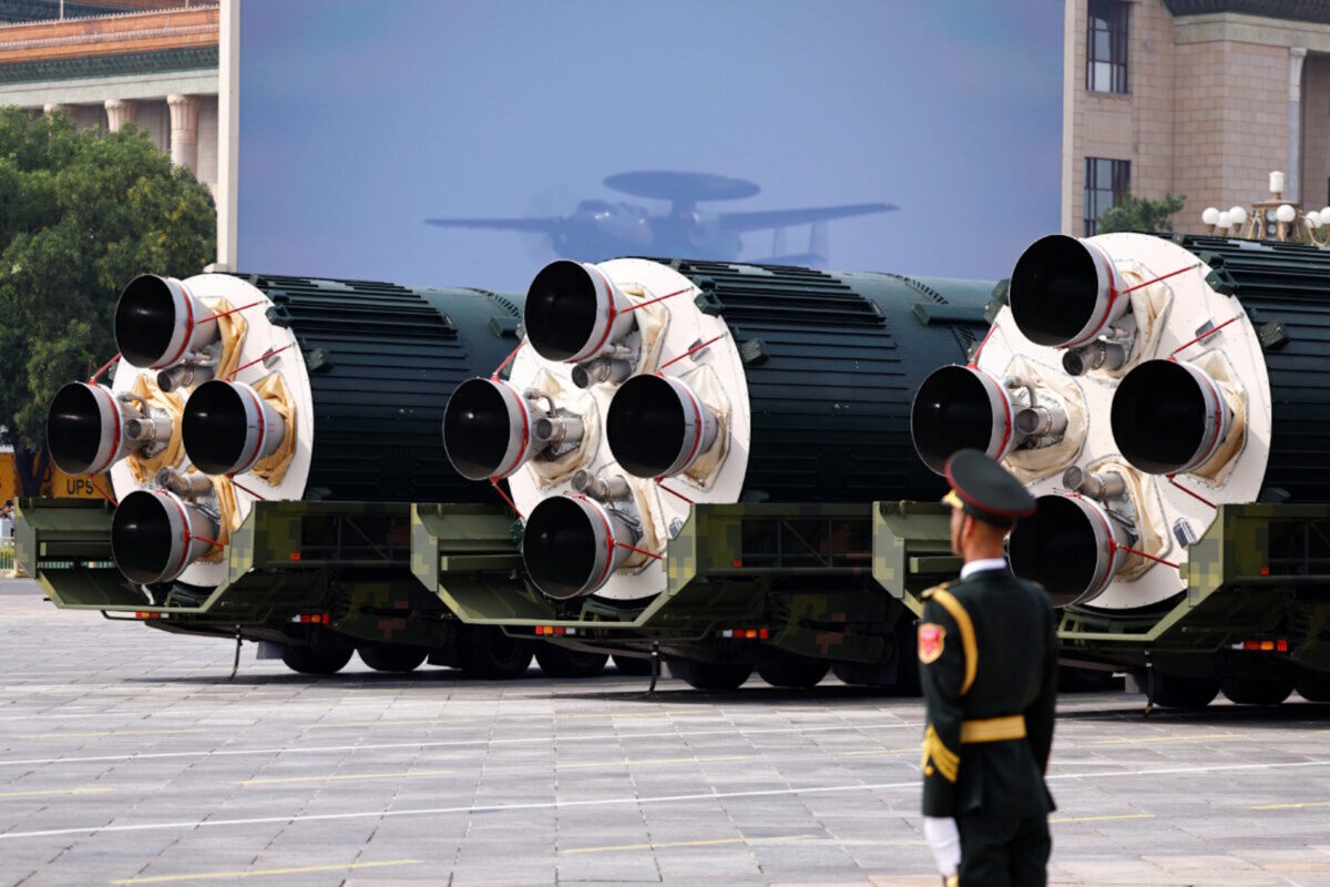 Βαλλιστικοί πύραυλοι DF-5C της Κίνας