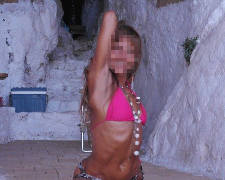 Η 56χρονη δασκάλα γιόγκα