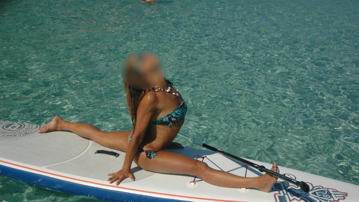 Η 56χρονη δασκάλα yoga