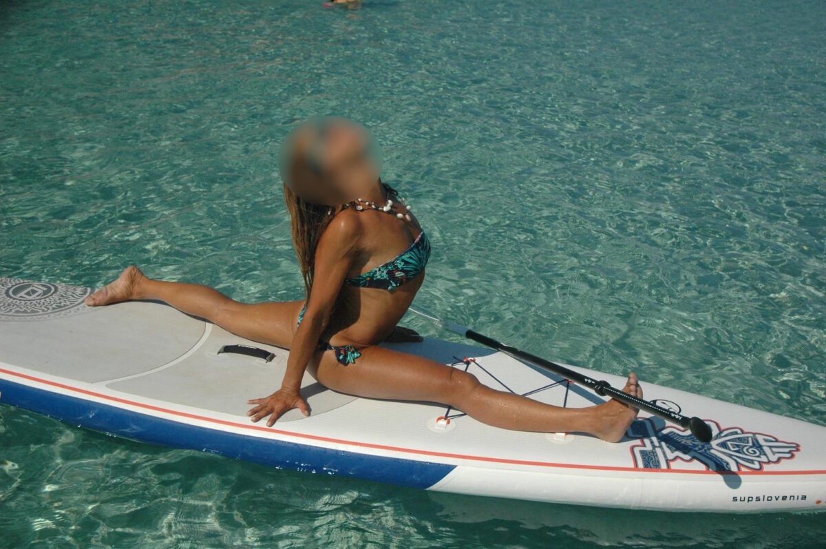 Η 56χρονη δασκάλα yoga