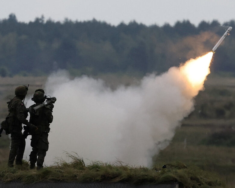 Στρατιώτες