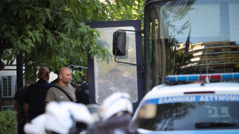 δικαστήρια