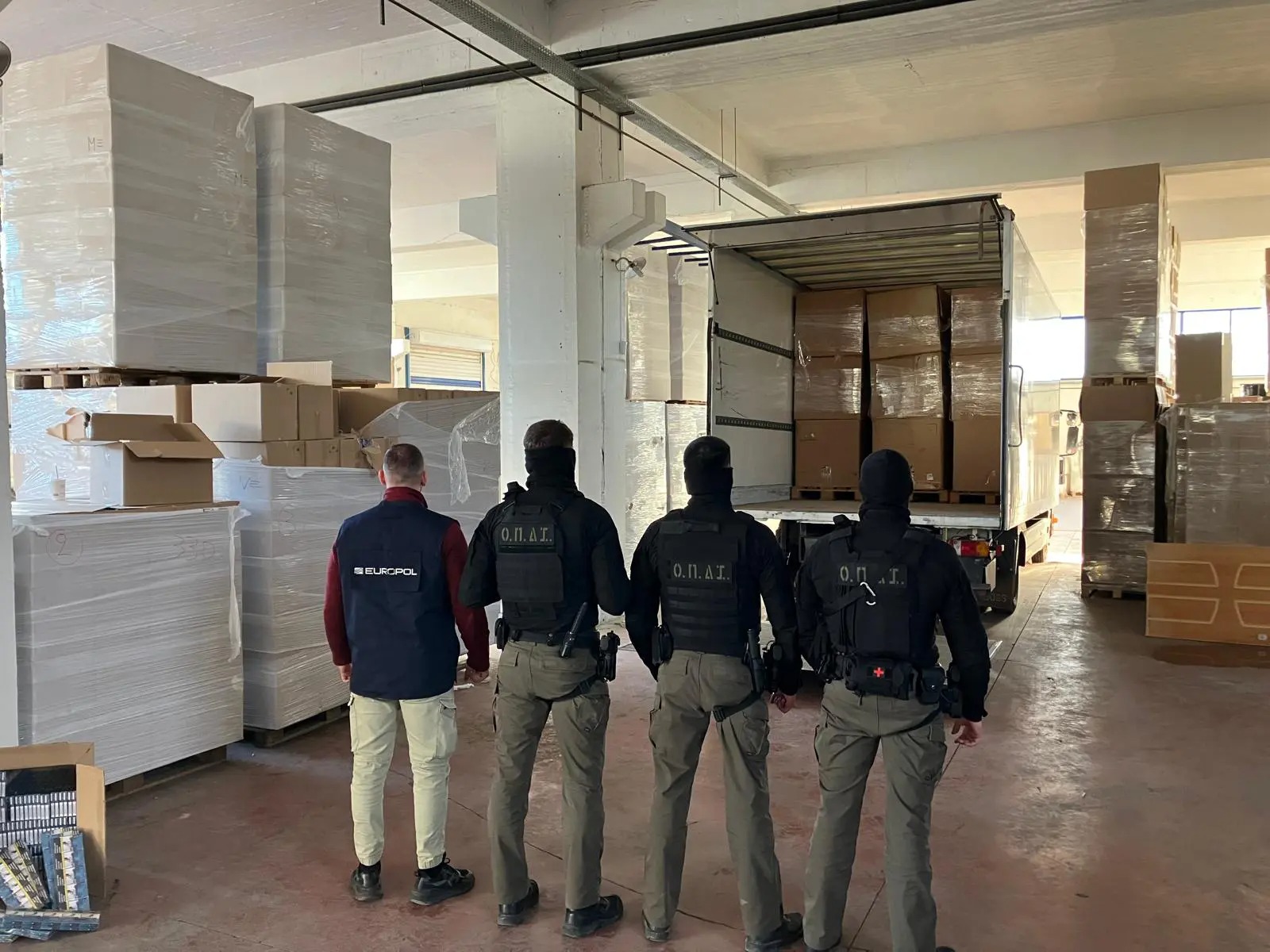 egklimatiki organwsi lathraia tsigara