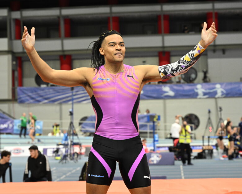 Ο Εμμανουήλ Καραλής