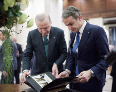 Ο Κυριάκος Μητσοτάκης και ο Ρετζέπ Ταγίπ Ερντογάν