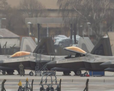 Μεγάλη αεροπορική κινητοποίηση των ΗΠΑ σε Βρετανία αλλά και Σούδα με το βλέμμα στο Ιράν