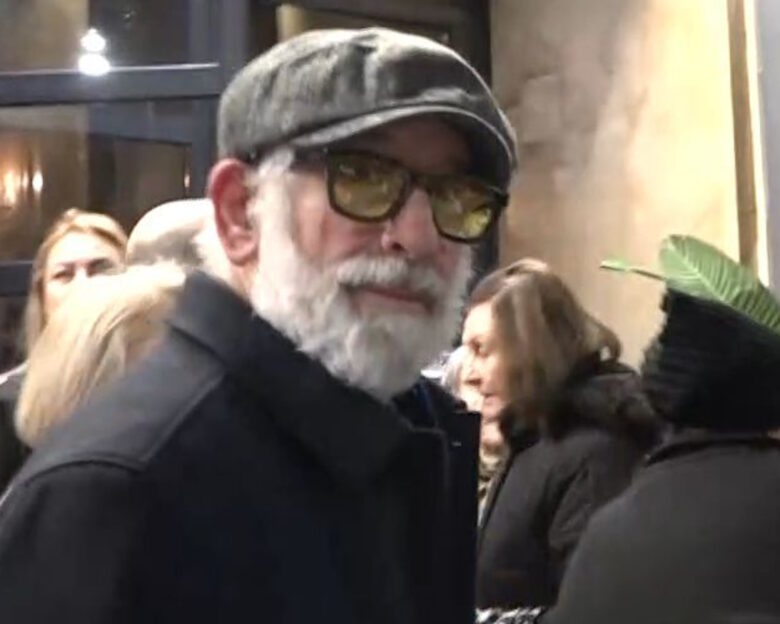 Πέτρος Φιλιππίδης