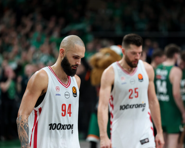 Ο Φουρνιέ με τον Πίτερς στο Κάουνας