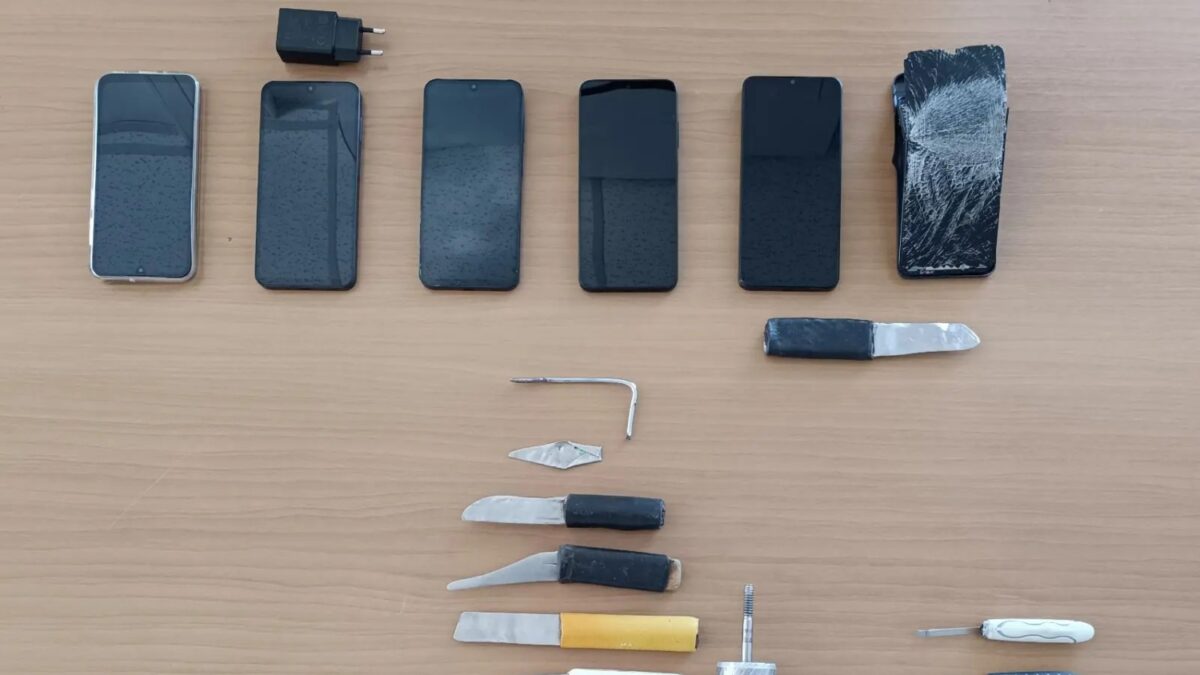 Νέα έφοδος στις φυλακές Δομοκού από το ελληνικό FBI – Βρέθηκαν ξανά μαχαίρια και κινητά