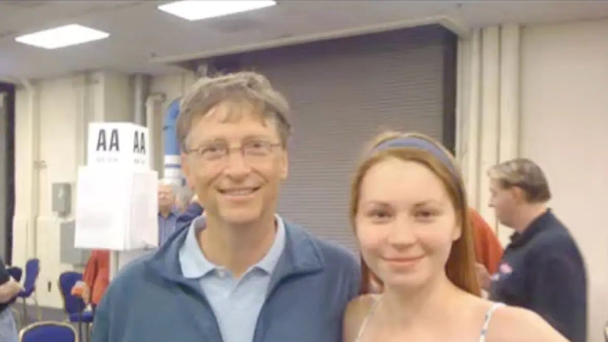 Μπιλ Γκέιτς και Μίλα Αντόνοβα