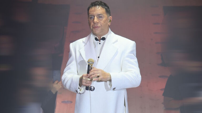 Γιώργος Μαζωνάκης