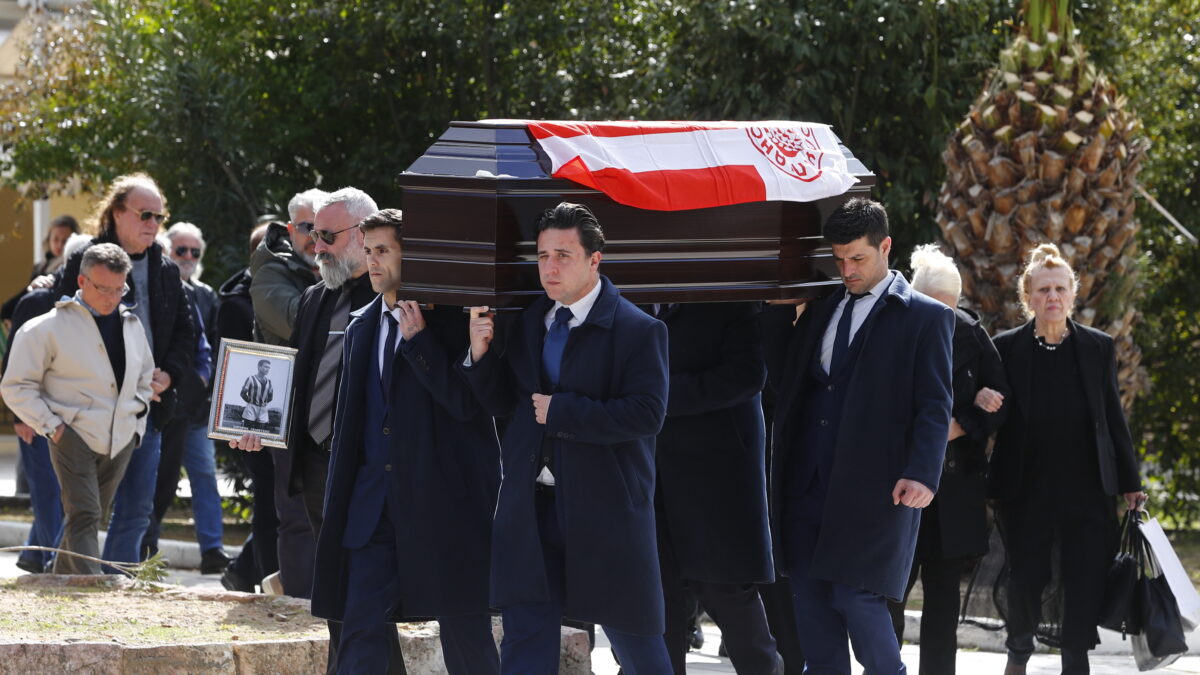 Το φέρετρο του Σωτήρη Γκαβέζου