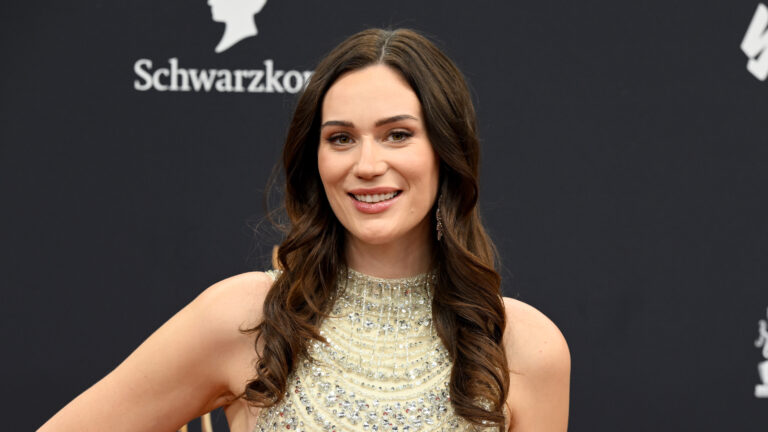 Η Γκλόρια Σόφι Μπουρκάντ