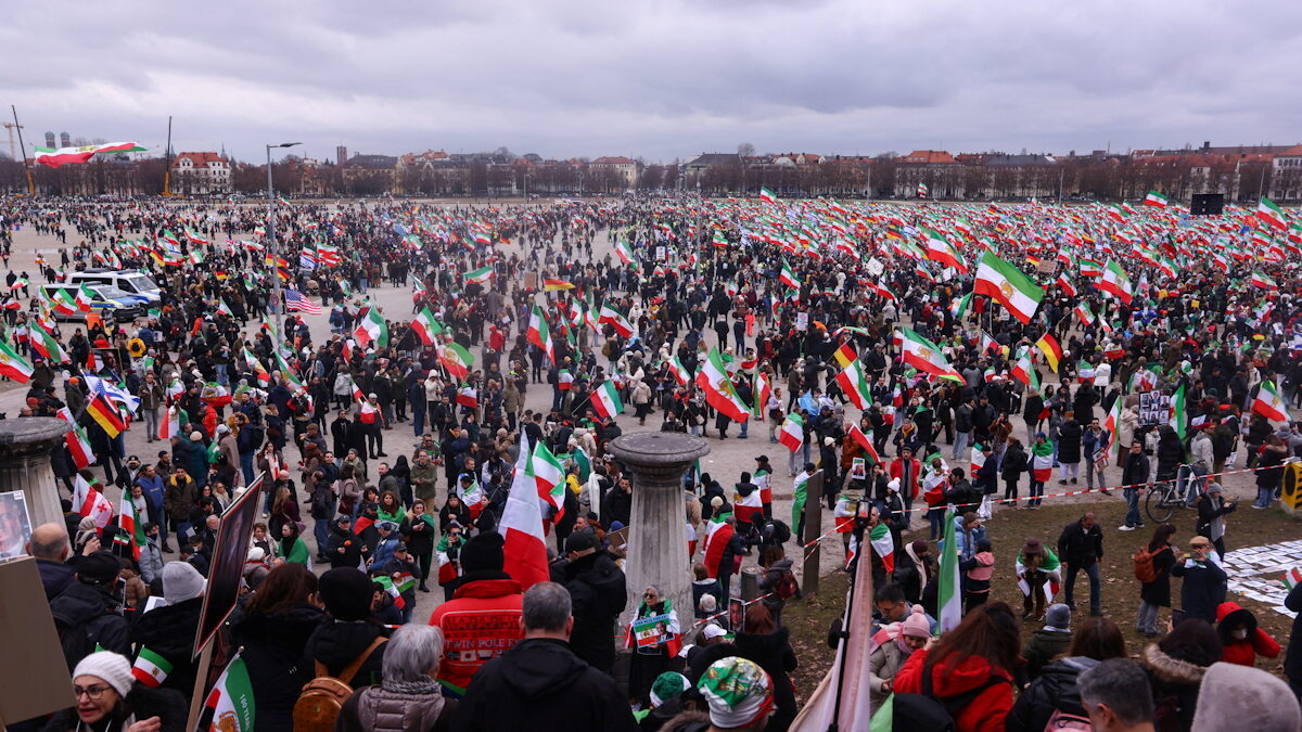 μοναχο ιραν