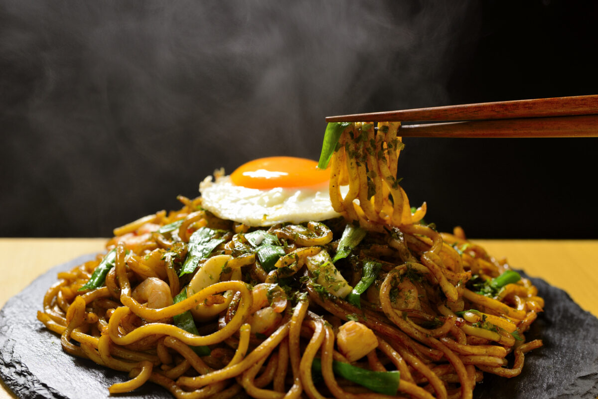 Νoodles με αυγό τηγανητό