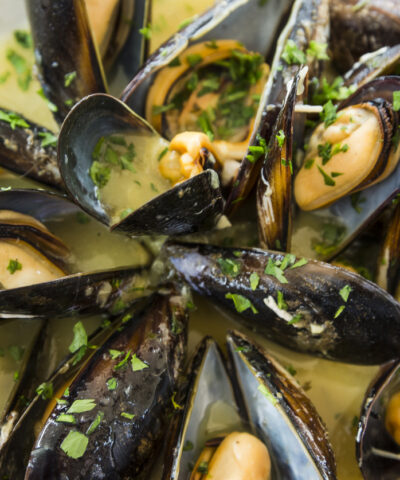 Μύδια αχνιστά με μουστάρδα