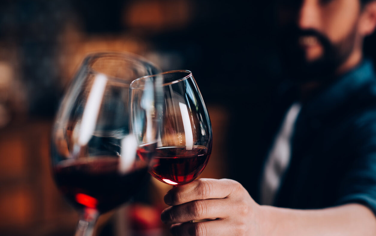 Οινόραμα 2026: Η μεγάλη έκθεση ελληνικού κρασιού μεταφέρεται στο ONASSIS READY