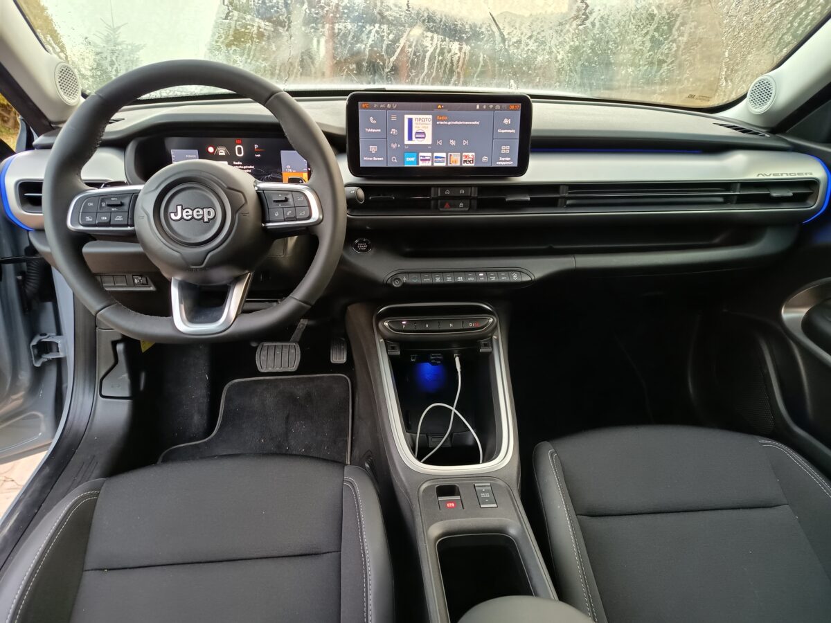 jeep-avenger-e-hybrid-110