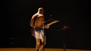 Ο Τζάστιν Μπίμπερ στη σκηνή των Grammy