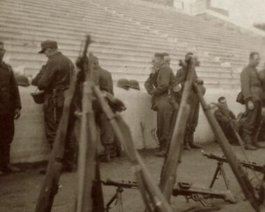 Δημοπρασία στο eBay με σπάνιες φωτογραφίες από την εκτέλεση των 200 στην Καισαριανή