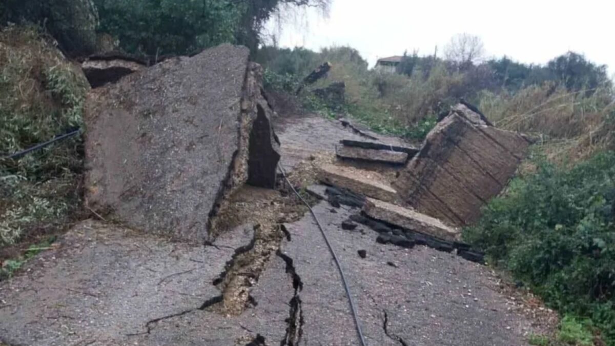 Σοβαρές ζημιές στους δρόμους της Ηπείρου από την κακοκαιρία