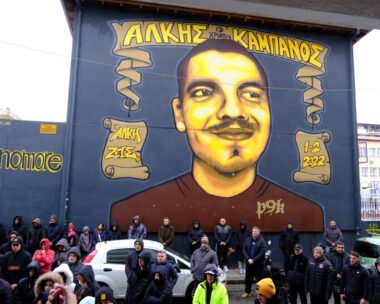 Τοιχογραφία για τον Άλκη Καμπανό