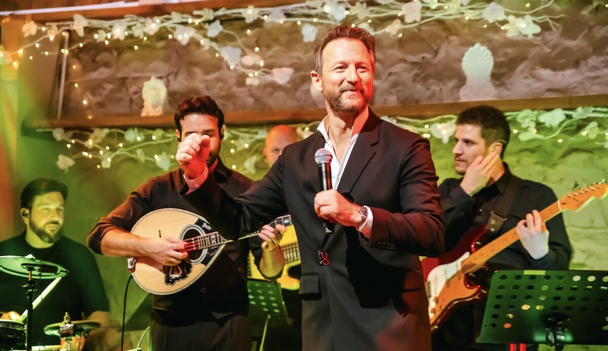 Κώστας Καραφώτης