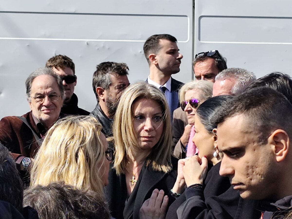 Η Μαρία Καρυστιανού στο Σύνταγμα