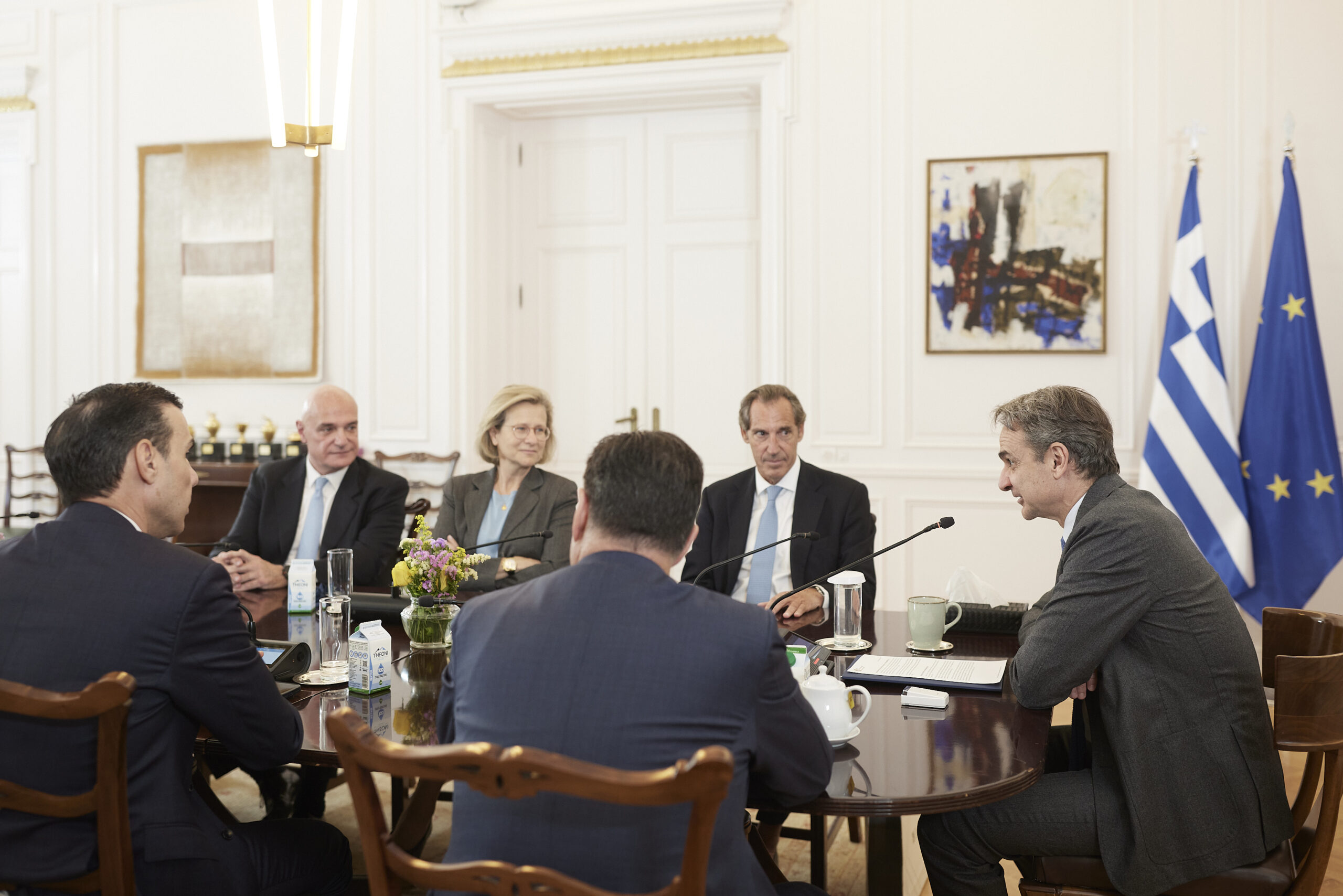 Σύσκεψη στο Μαξίμου για ΚΑΤ