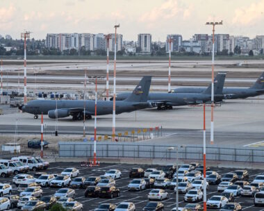 Ιπτάμενα τάνκερ τύπου KC-135 στο αεροδρόμιο «Μπεν Γκουριόν» στις 24 Φεβρουαρίου 2026