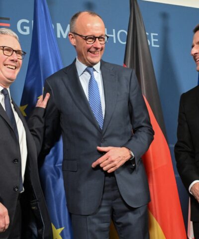 Κιρ Στάρμερ / Φρίντριχ Μερτς / Εμανουέλ Μακρόν