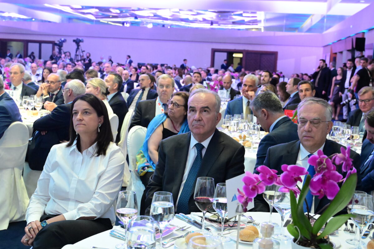 Νίκη Κεραμέως και Νίκος Παπαθανάσης