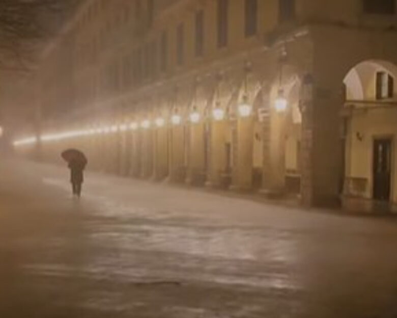 Πλημμύρισε το Λιστόν