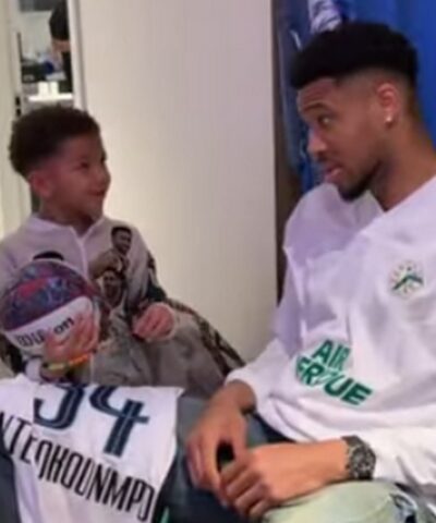 Ο Γιάννης Αντετοκούνμπο με τον γιο του