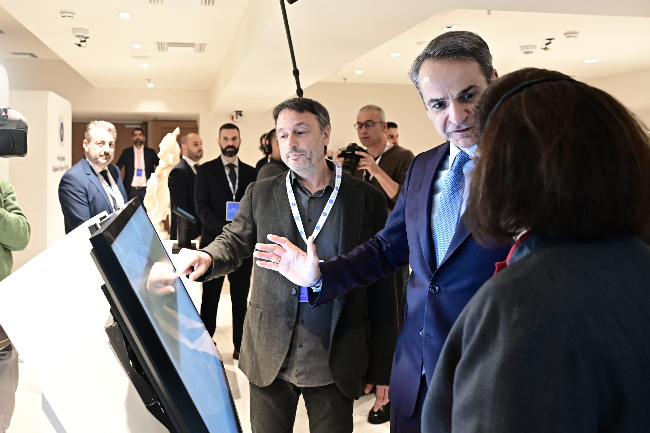 Ο πρωθυπουργός Κυριάκος Μητσοτάκης στην παρουσίαση των καινοτόμων υπηρεσιών της ψηφιακής πύλης «Hellenic Heritage» (ΜΙΧΑΛΗΣ ΚΑΡΑΓΙΑΝΝΗΣ