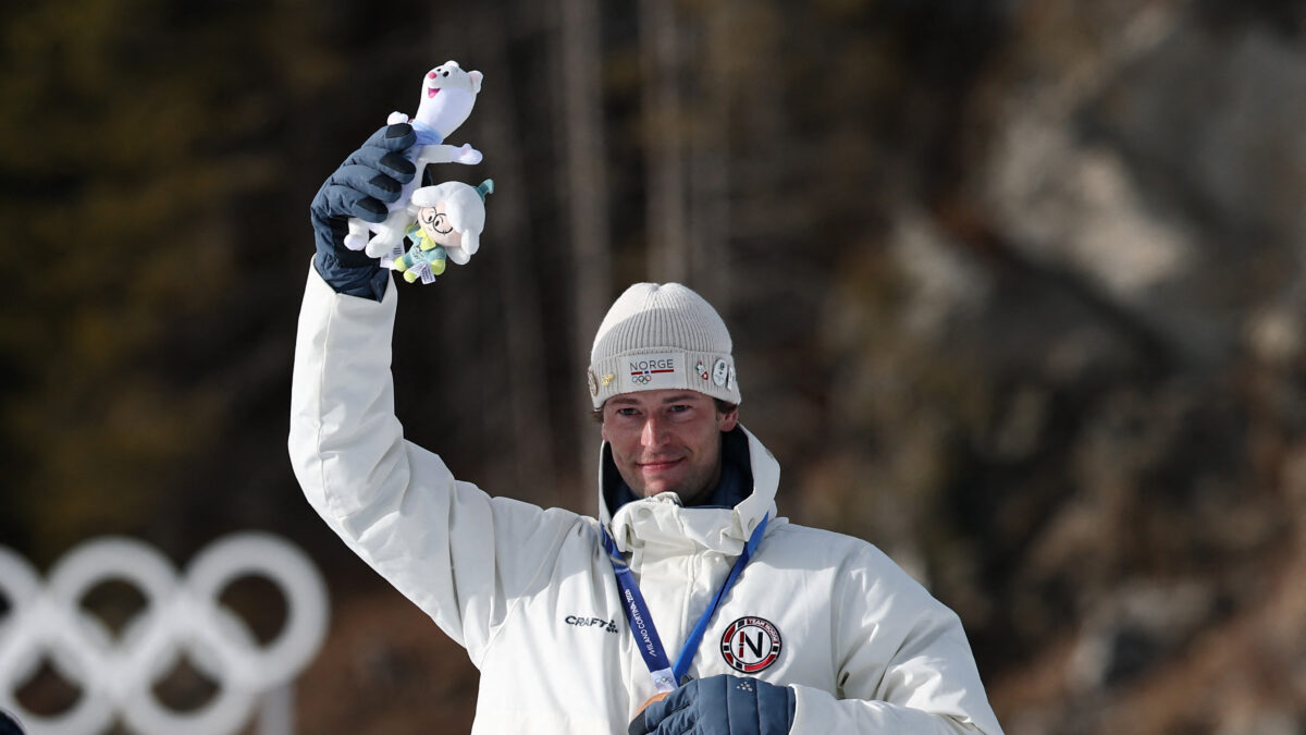 Ο Λέγκρεϊντ με το χάλκινο μετάλλιο