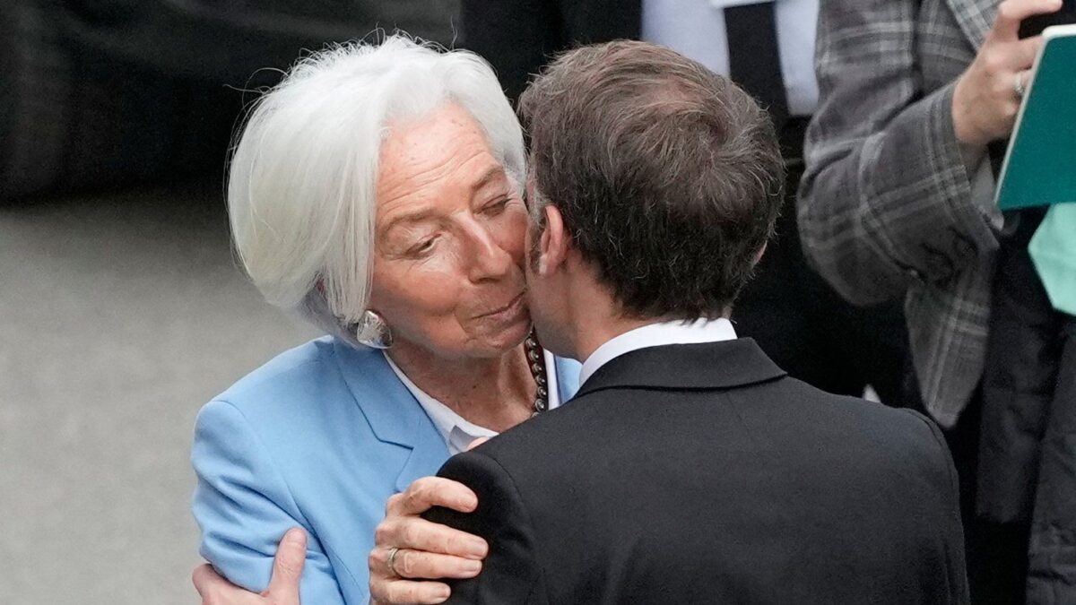 Η Λαγκάρντ με τον Μακρόν