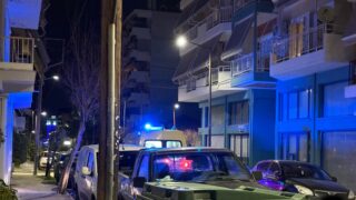 Ασθενοφόρο στη Λάρισα